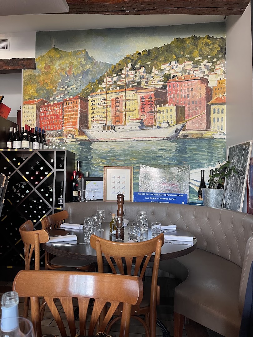 Le Bistrot du Port — l’atmosphère du lieu